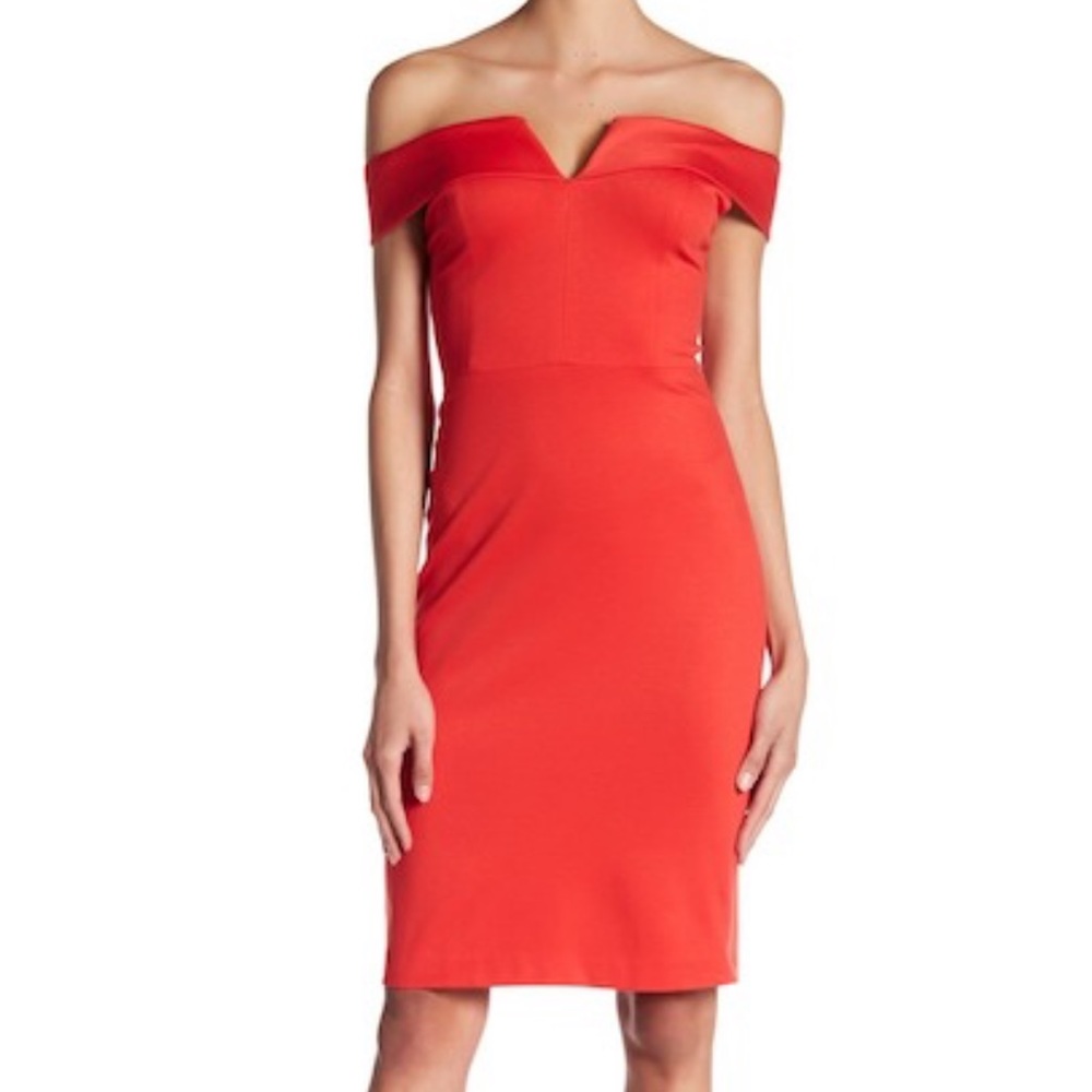 ⬇️Alice + Olivia Sienna Off The Shoulder Dress